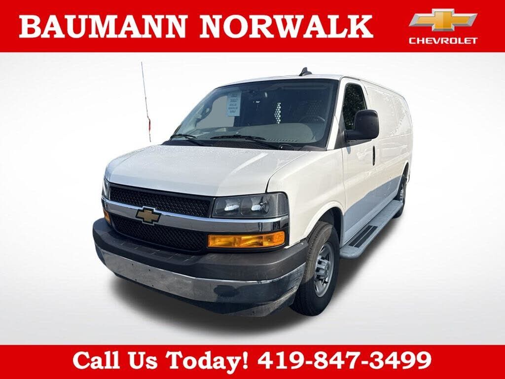 2025 CHEVROLET Express