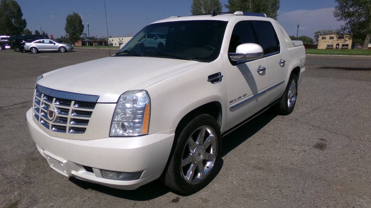 2010 CADILLAC Escalade