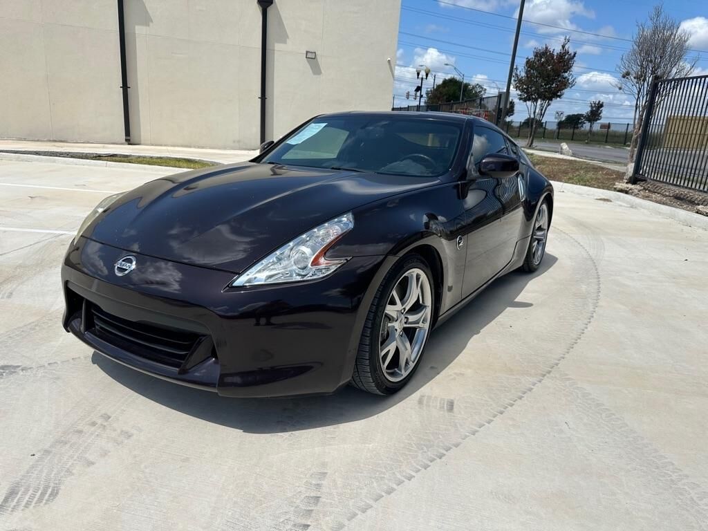 2011 NISSAN 370Z