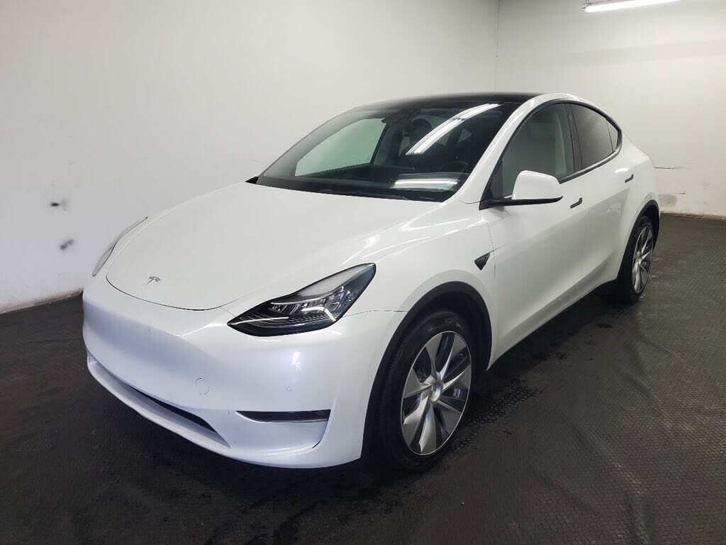 2021 TESLA Model Y