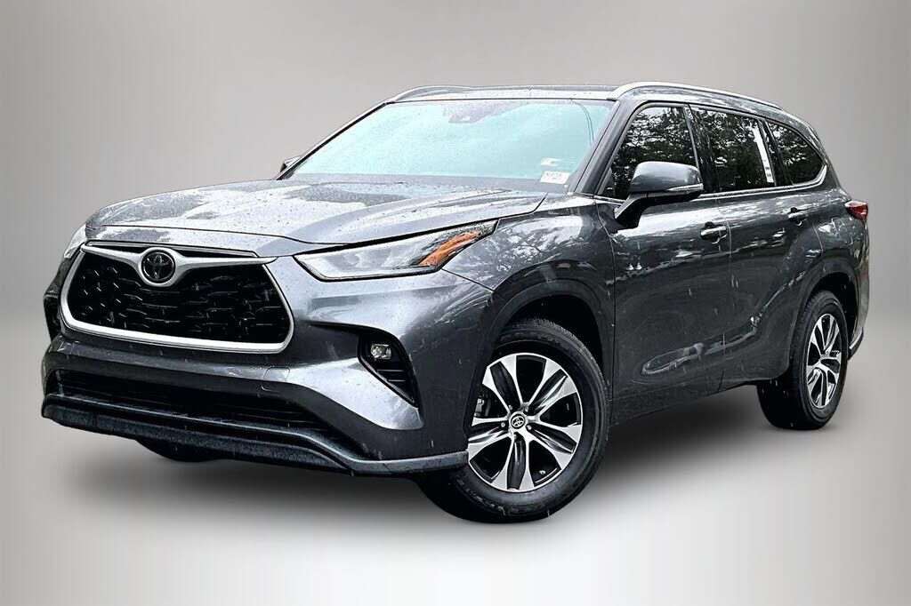 2020 TOYOTA Highlander