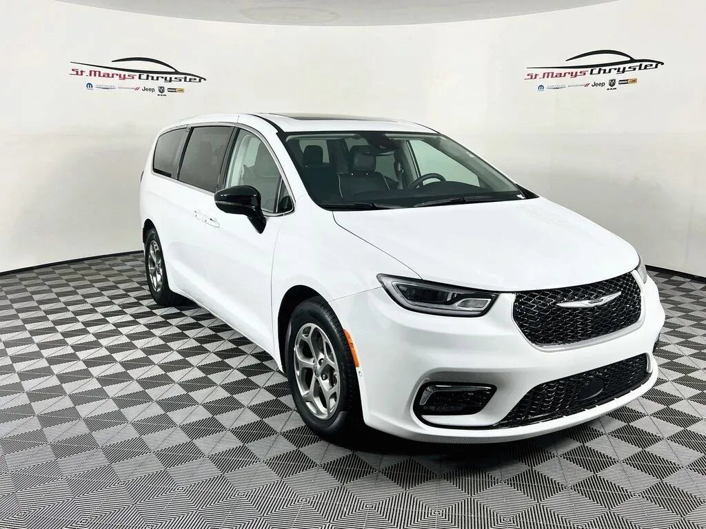 2024 CHRYSLER Pacifica
