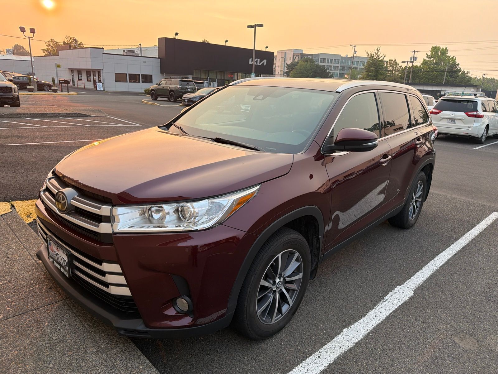 2019 TOYOTA Highlander
