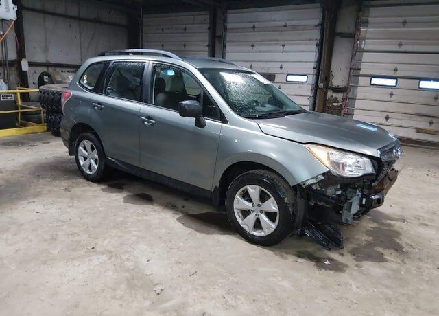 2016 SUBARU Forester