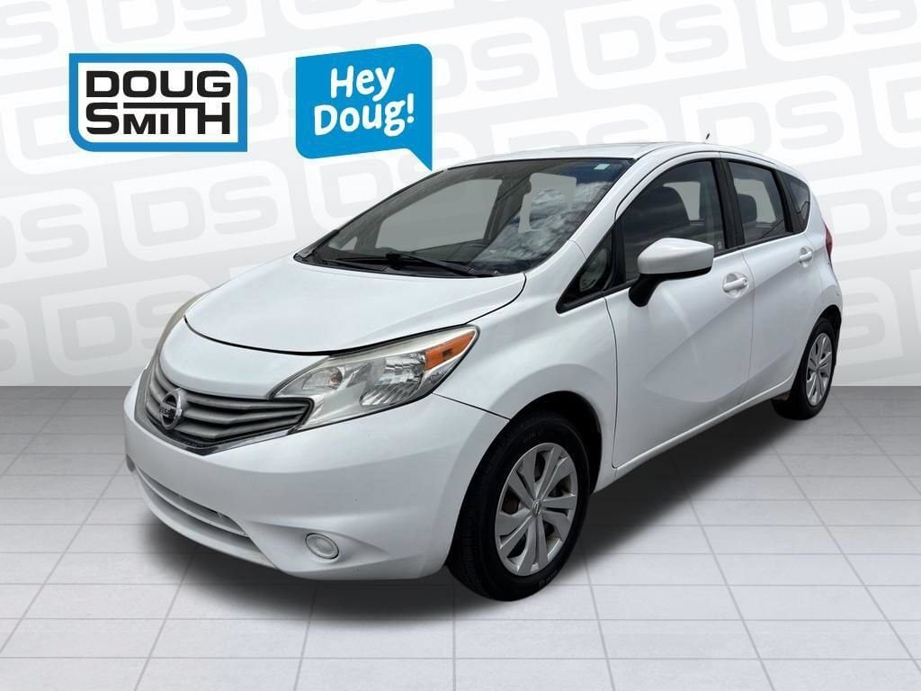 2017 NISSAN Versa