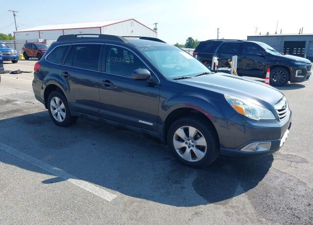 2012 SUBARU Outback