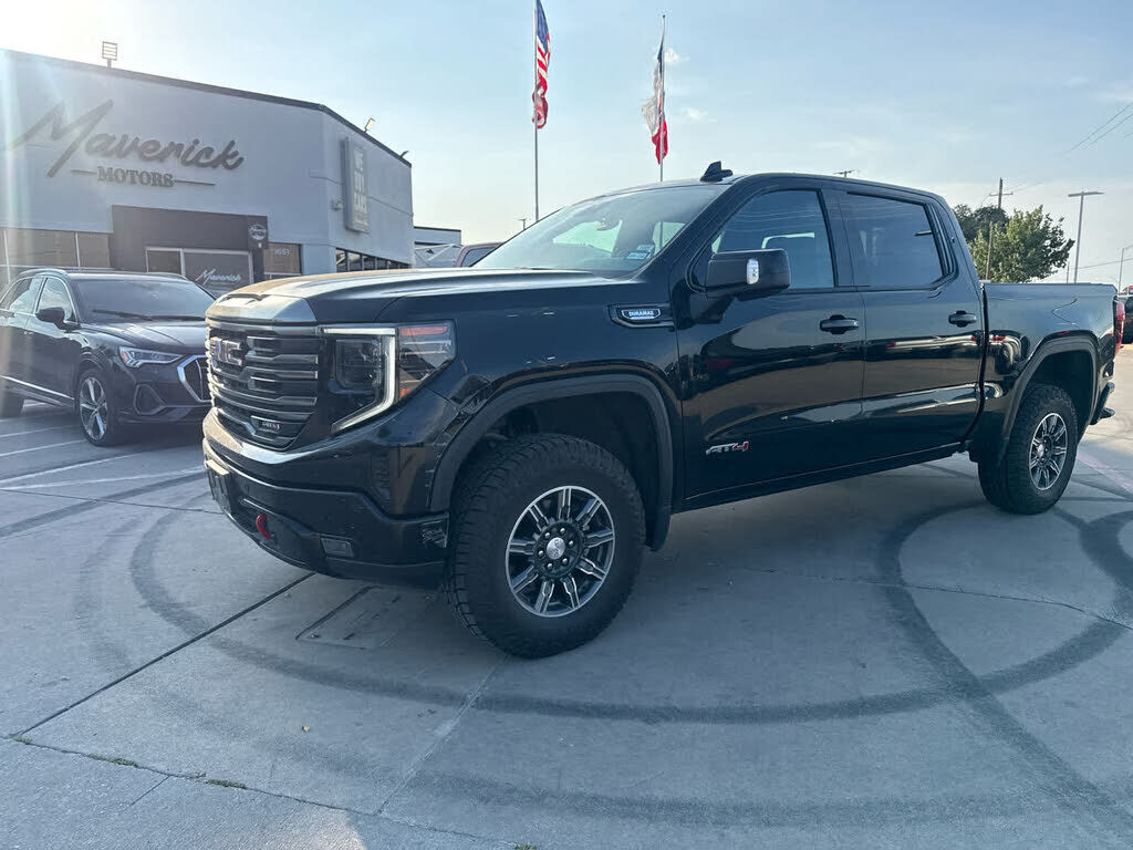 2024 GMC Sierra