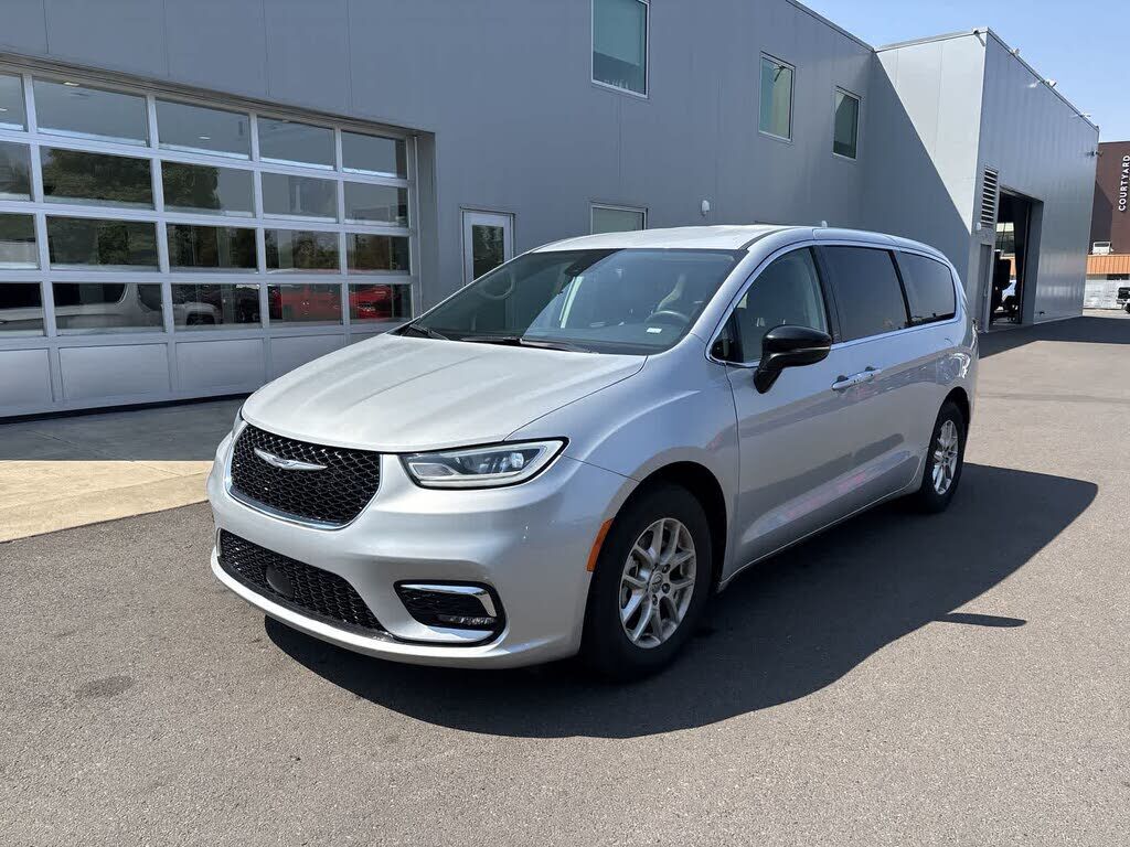 2024 CHRYSLER Pacifica