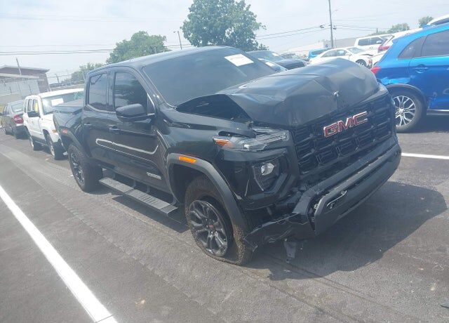 2024 GMC Canyon