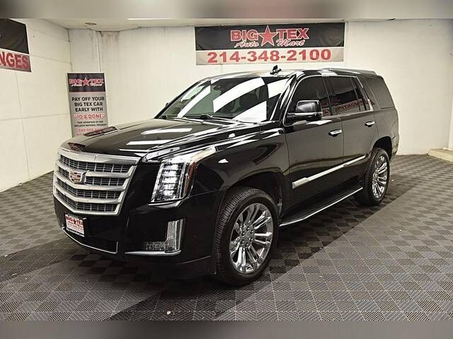 2017 CADILLAC Escalade