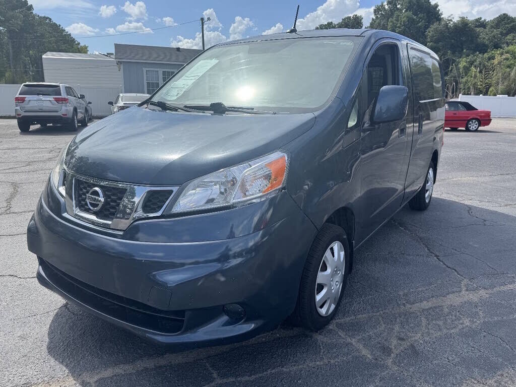 2017 NISSAN NV200