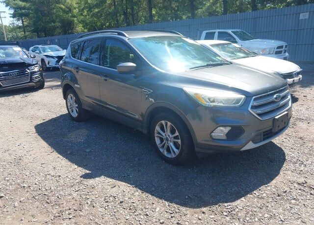 2017 FORD Escape