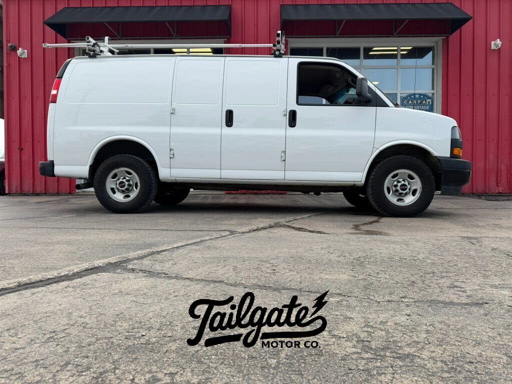 2022 GMC Savana