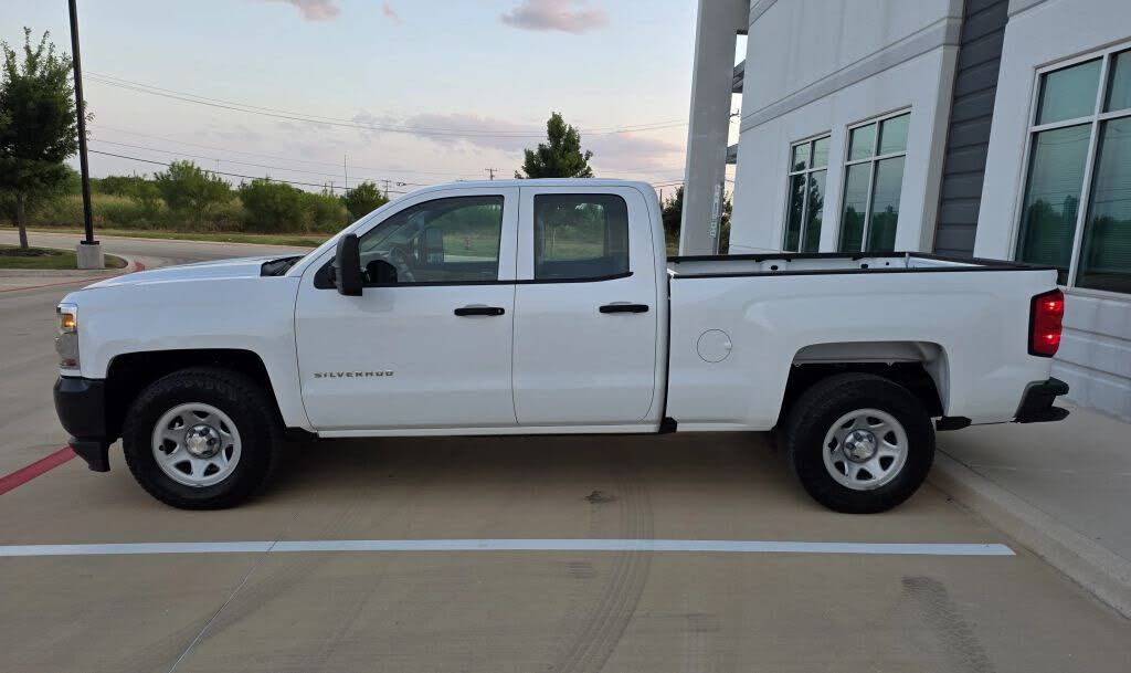 2017 CHEVROLET Silverado