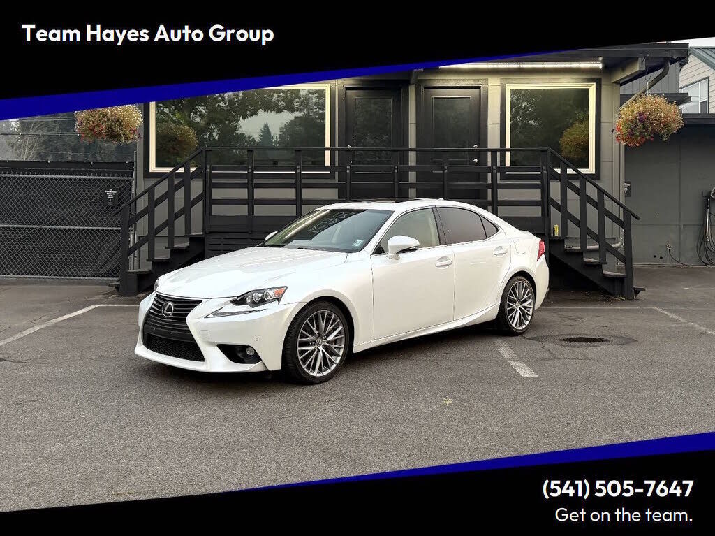 2016 LEXUS IS