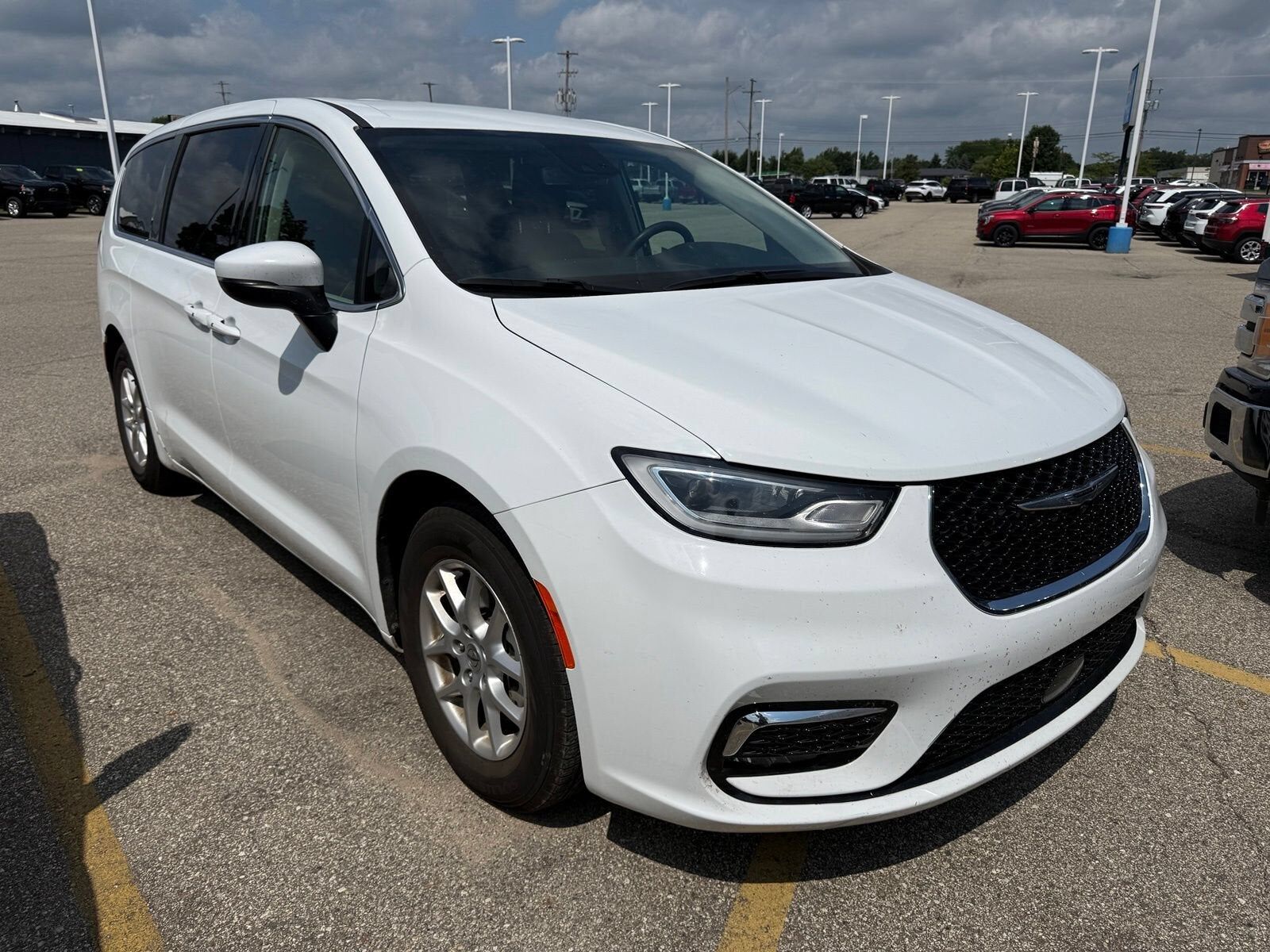 2023 CHRYSLER Pacifica