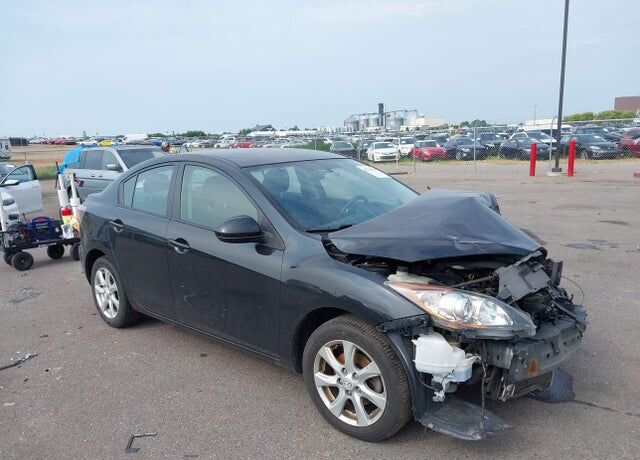 2010 MAZDA Mazda3