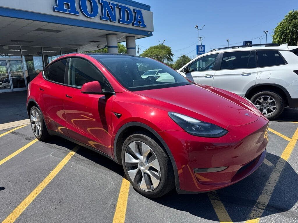 2023 TESLA Model Y