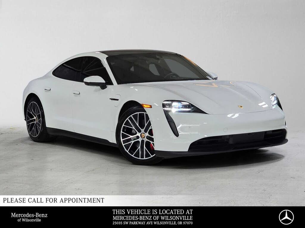 2020 PORSCHE Taycan