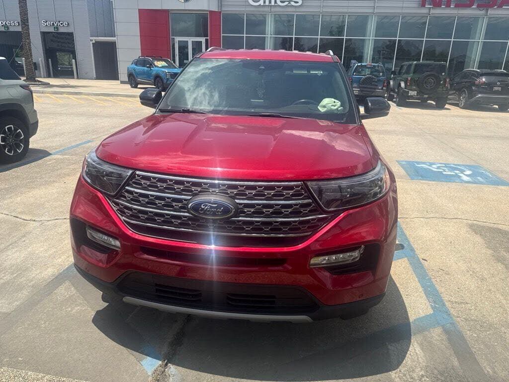 2021 FORD Explorer