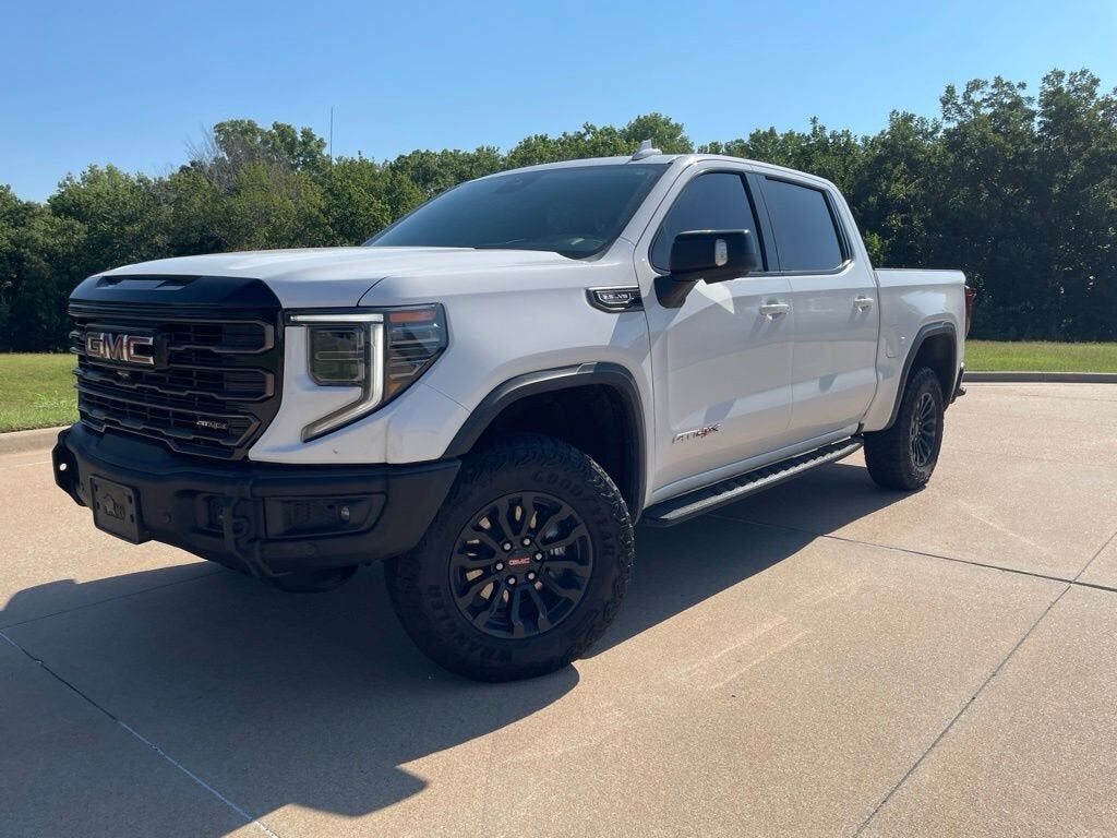 2023 GMC Sierra