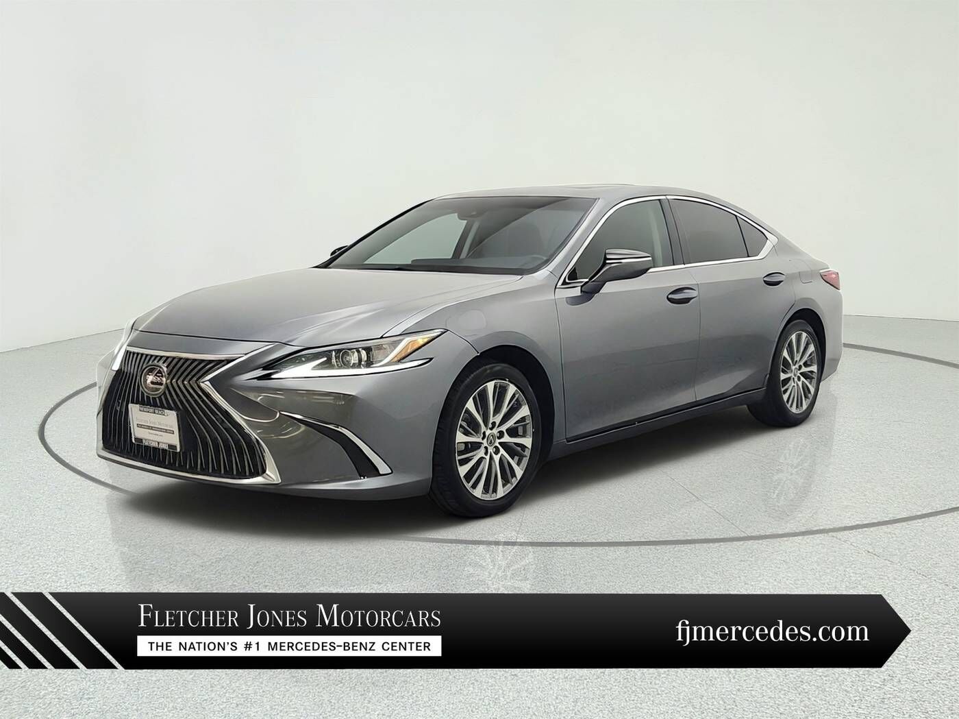2019 LEXUS ES