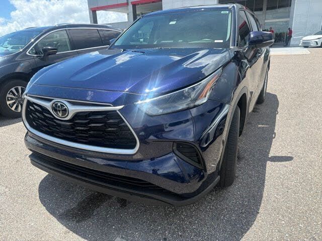 2022 TOYOTA Highlander