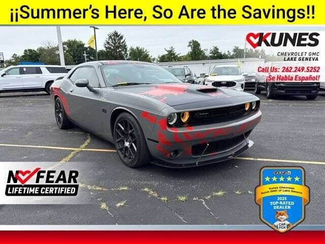 2017 DODGE Challenger