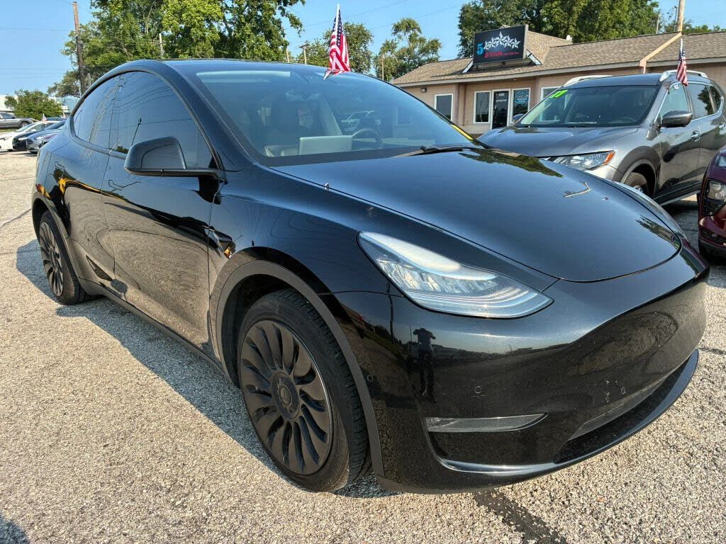 2020 TESLA Model Y