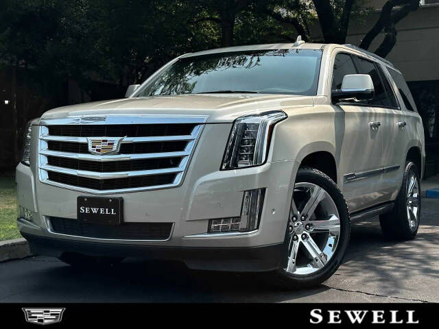 2017 CADILLAC Escalade