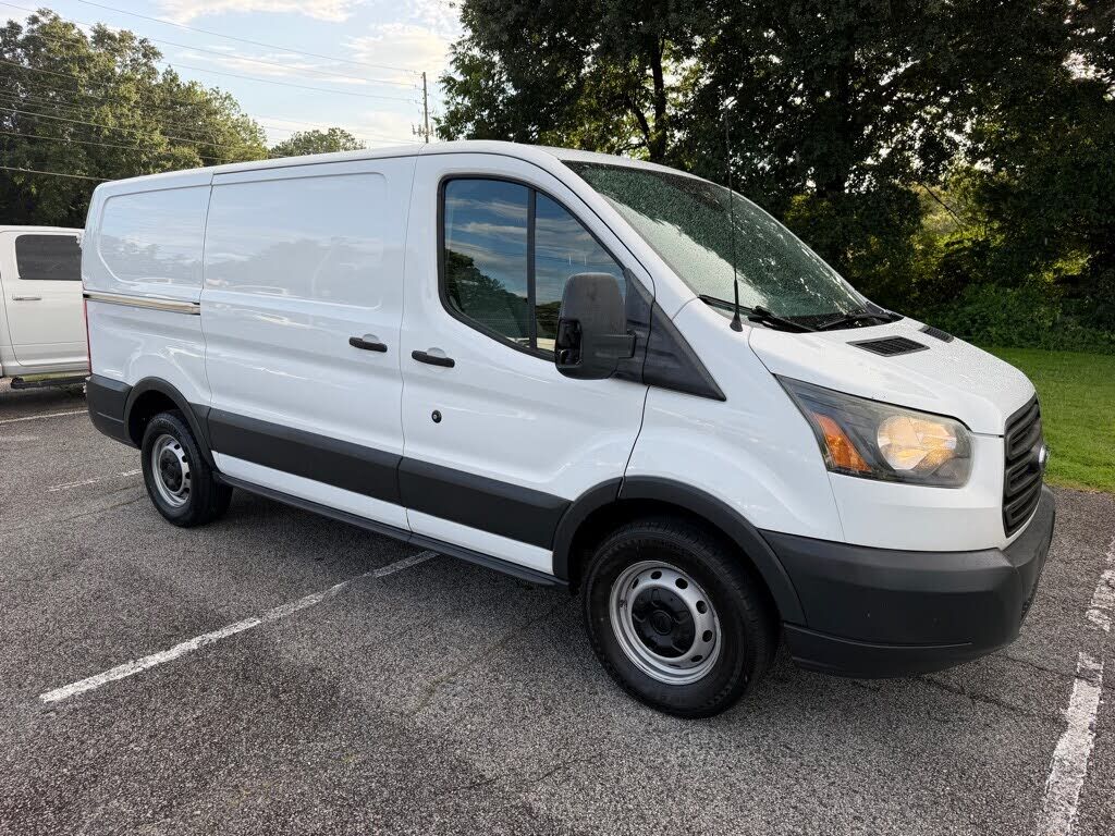 2017 FORD Transit