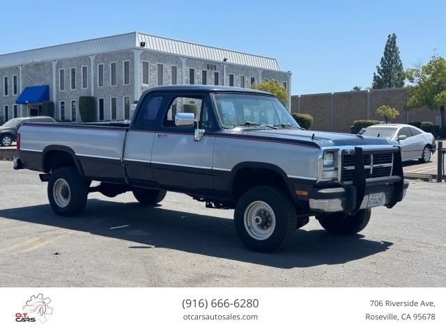 1992 DODGE W-Series