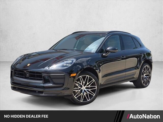 2026 PORSCHE Macan