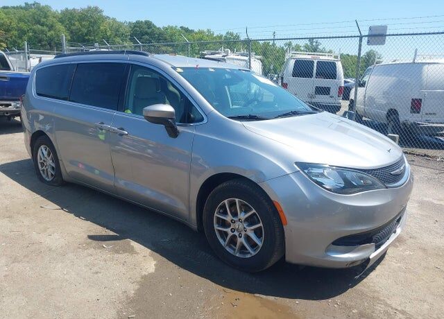 2021 CHRYSLER Voyager