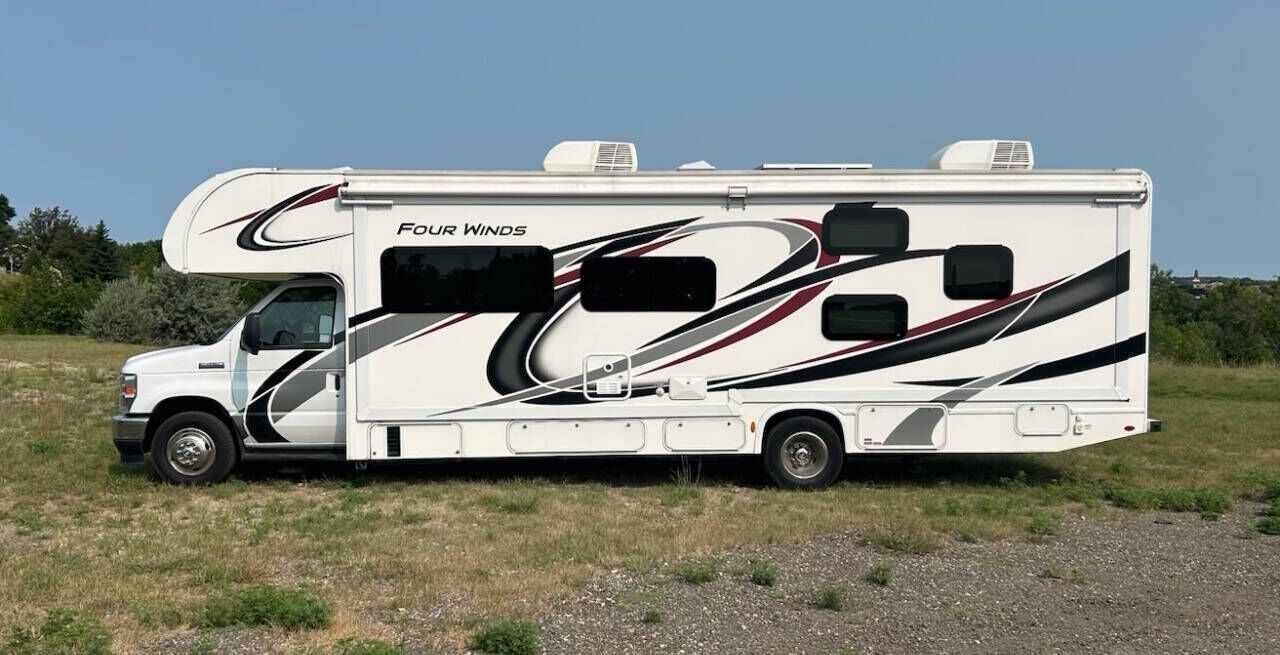 2021 FORD E-450