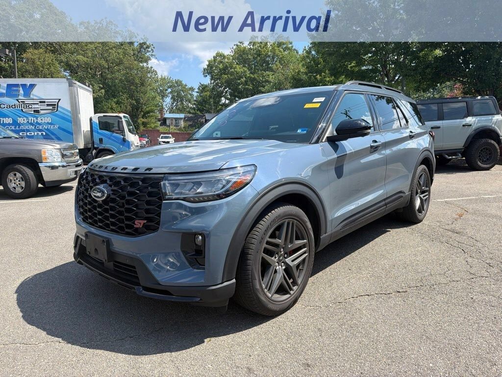 2025 FORD Explorer