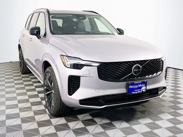 2026 VOLVO XC90