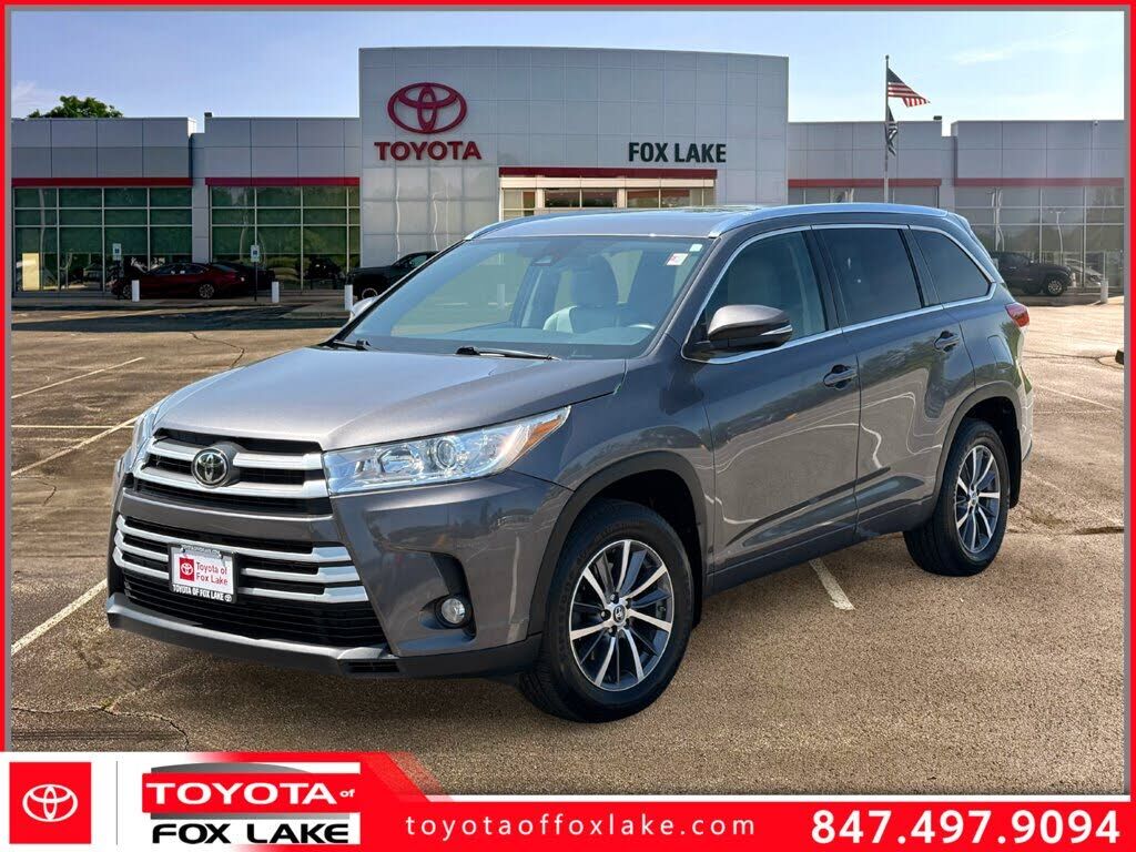 2017 TOYOTA Highlander