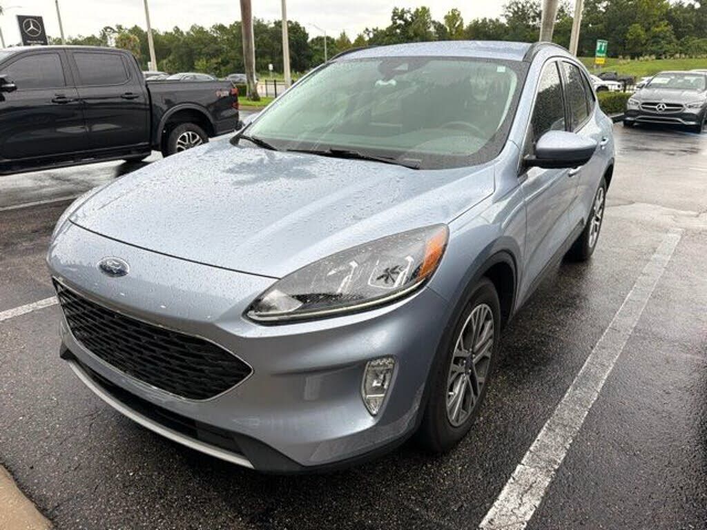 2022 FORD Escape