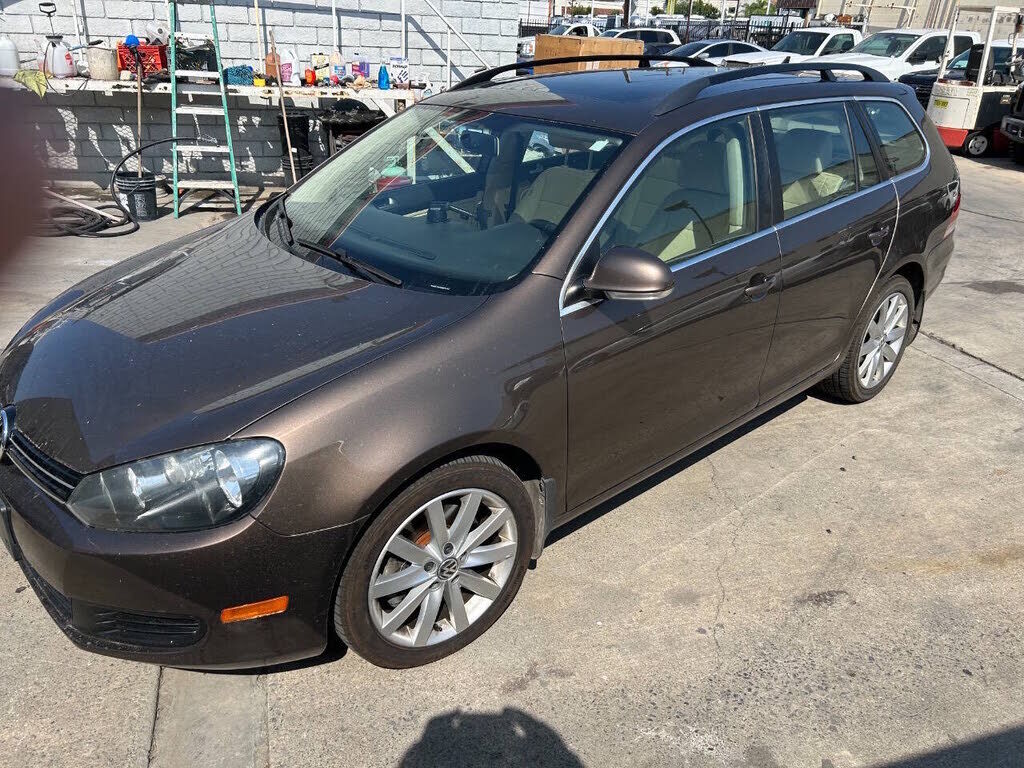 2011 VOLKSWAGEN Jetta Wagon