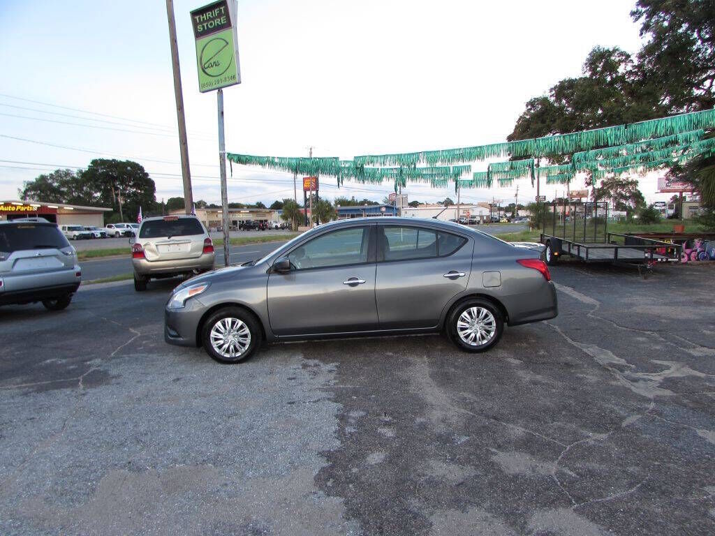 2019 NISSAN Versa