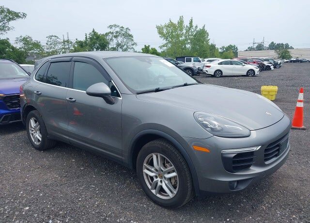 2017 PORSCHE Cayenne