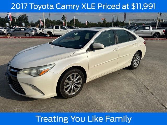 2017 TOYOTA Camry