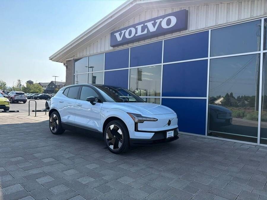 2026 VOLVO EX30