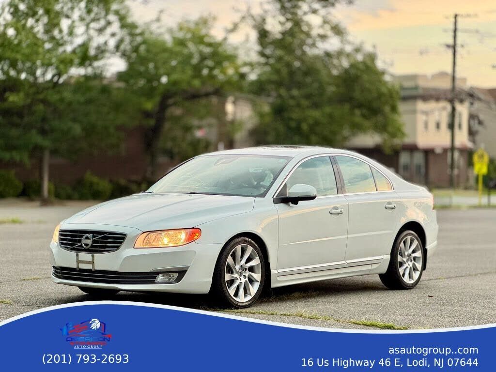 2015 VOLVO S80