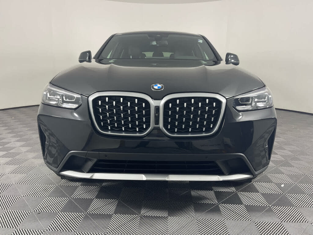 2023 BMW X4