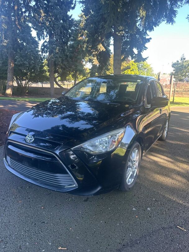 2018 TOYOTA Yaris