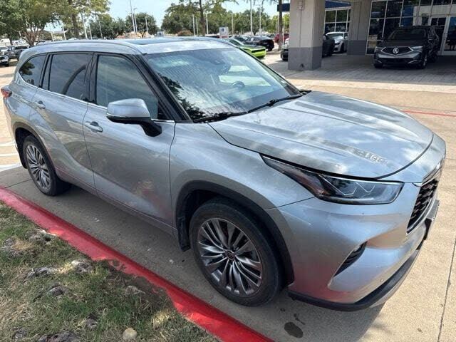 2021 TOYOTA Highlander