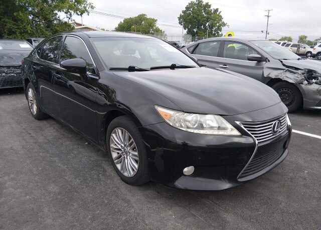 2013 LEXUS ES