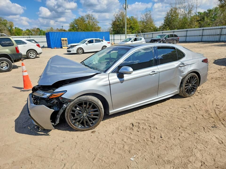 2023 TOYOTA Camry